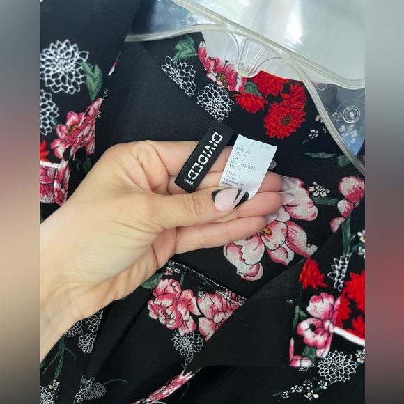 🌹 3 for $25 🛍️ - Picture 5 of 9